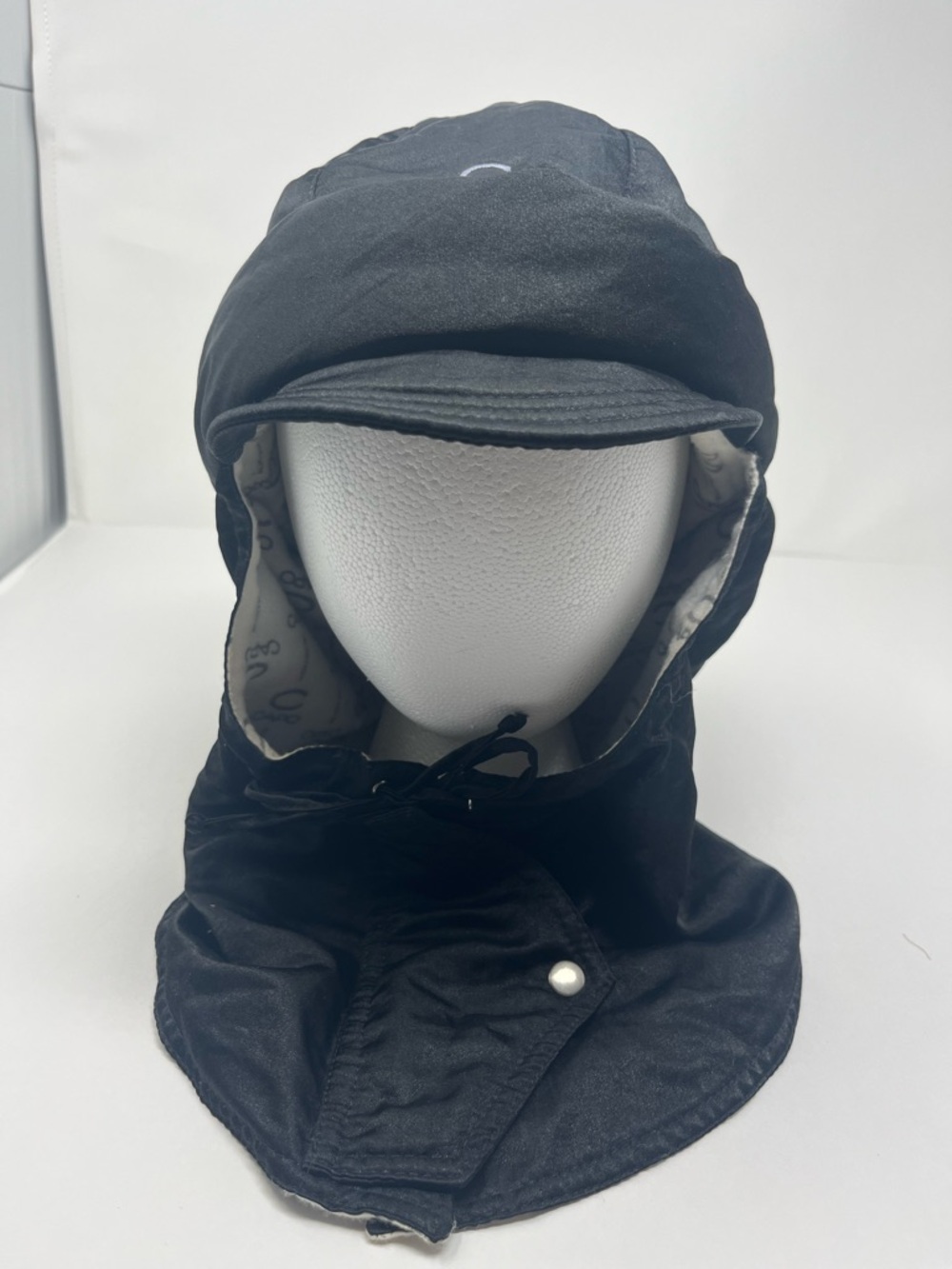 CAPO Austria - Winter Hat | Ear Flap / Neck Cover | Black